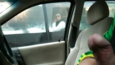 La poulette aux longues jambes Britney Amber baise porno francais en hd le trou serré de sa copine