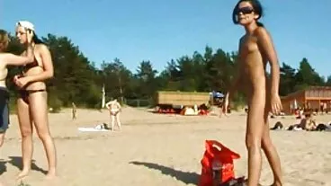 La belle blonde Zoey filme xxl online gratis Monroe baisée dans la pose en levrette