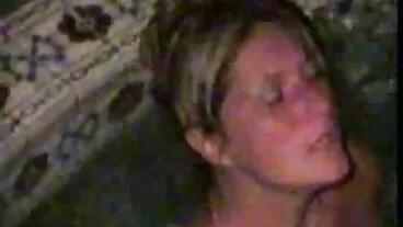 Aya Benett, Ryan Benetti et Megane Lopez porno gratuite hd profitent d'une baise hard