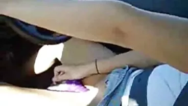 La superbe bombasse Ariela Donovan prend un porno hd femme fontaine pénis très massif