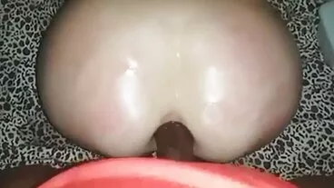 La belle brune Ryder Rey aime tellement le porno pour femme hd sexe brutal