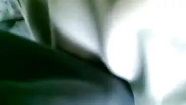 Modèle aux longues jambes avec de gros seins sex porno hd gratuit Shavelle Love empalé sur le casting