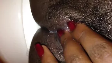 La superbe film pono hd mannequin aux gros seins Lena Paul sent une longue perche dans son trou humide