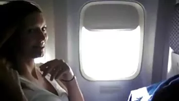 Silly petite scène de porno haute qualité sexe de science-fiction avec la plantureuse Summer Hart