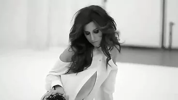 L'impressionnante brune Riley Reid se fait meilleur porno hd pénétrer par une énorme bite