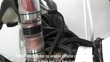 Cutie aux gros seins Casca Akashova aime la baise hard tukif vidéo gratuit sur le canapé