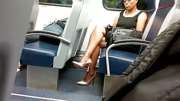 Chérie Lisa porno tukif hd Canon se fait bien baiser dans le cul