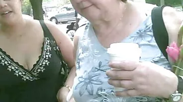 La superbe MILF Aila Donovan touche sa chatte humide porno francais en hd affamée