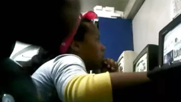 La porno hd tukif plantureuse mademoiselle Azul Hermosa a fière allure avec un gros dong à l'intérieur